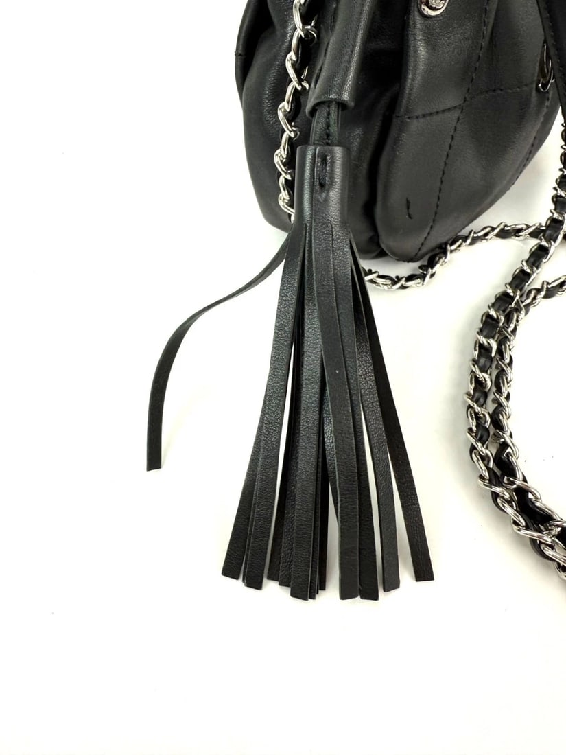 Chanel Vintage Small Lambskin Stitched Chocolate Bar Chain Black Bag - 4