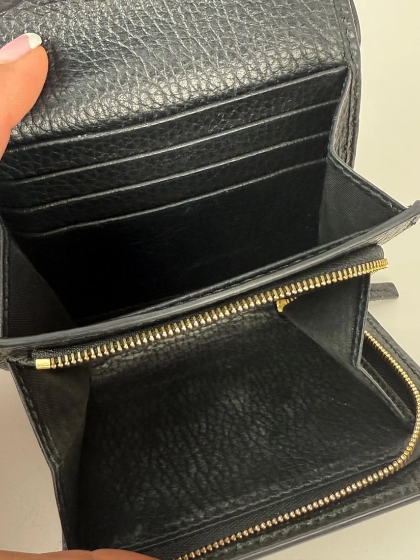 Gucci GG Supreme Compact Black Leather Wallet - 5