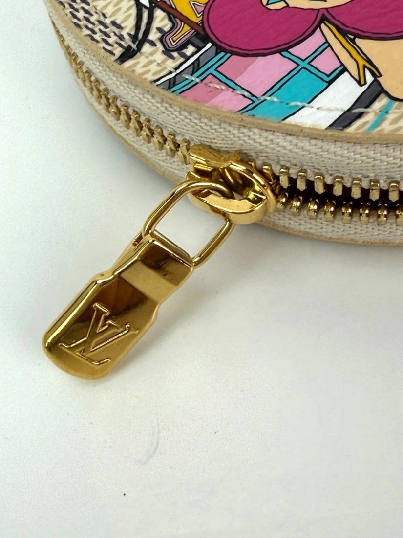 Louis Vuitton 2021 Christmas Animation Damier Azur Coin Case Bag Charm IV - 5