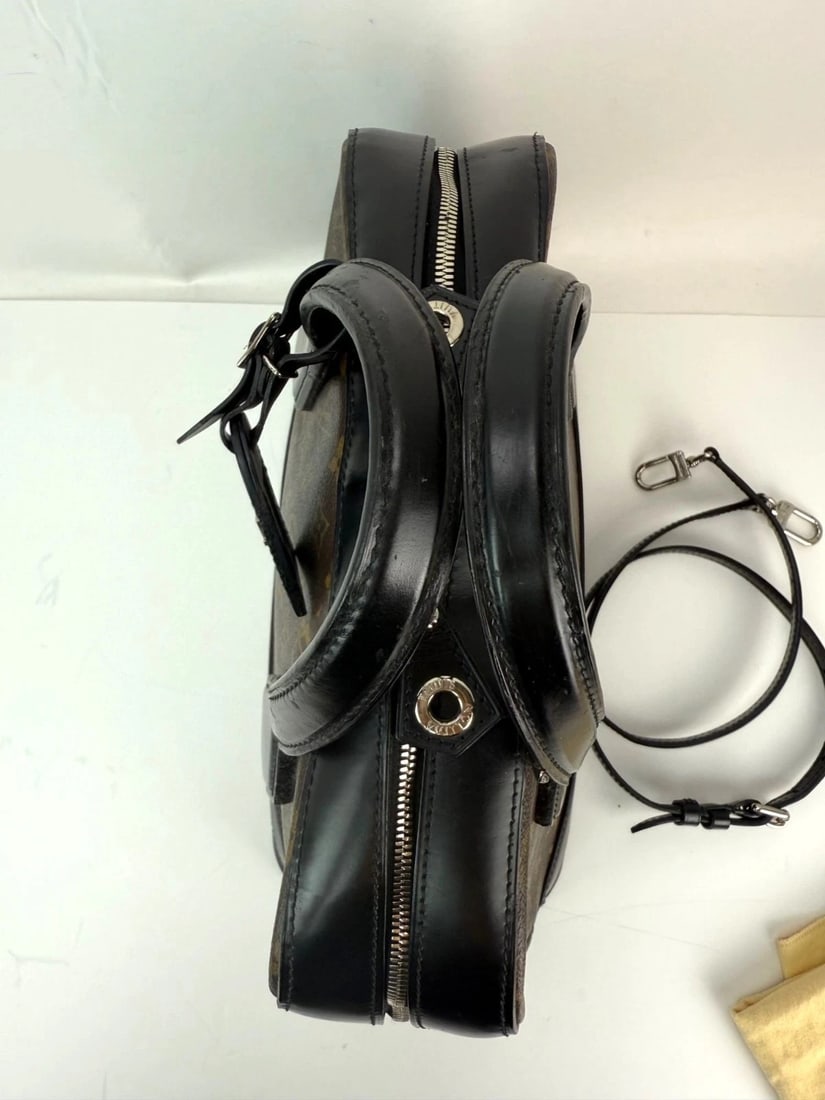 Louis Vuitton Dora Monogram MM Noir Shoulder Hand Bag - 19