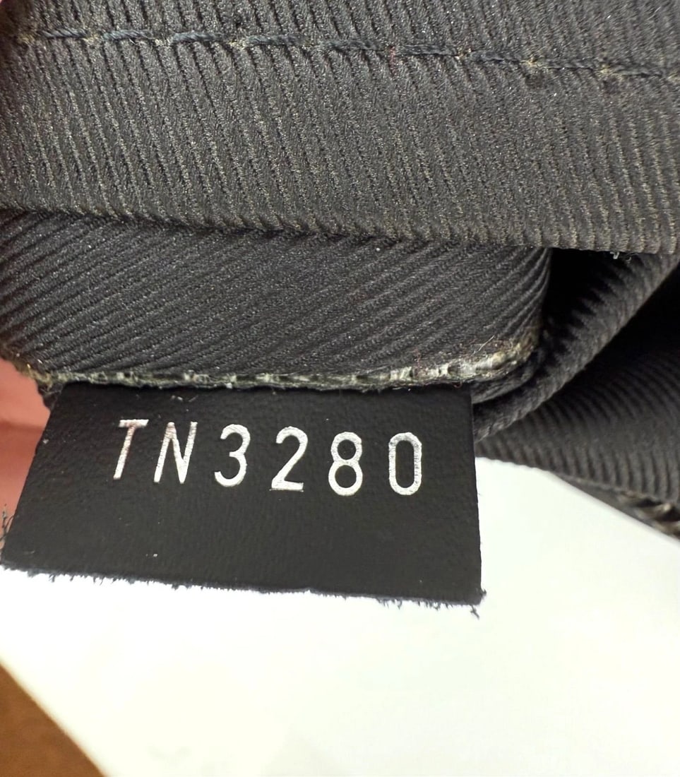 Louis Vuitton Black Monogram Eclipse Discovery GM Pochette Clutch Bag - 6