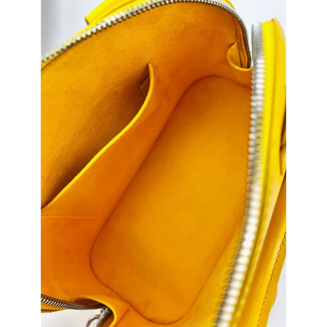 LOUIS VUITTON Alma BB Epi Leather Shoulder Bag - 3