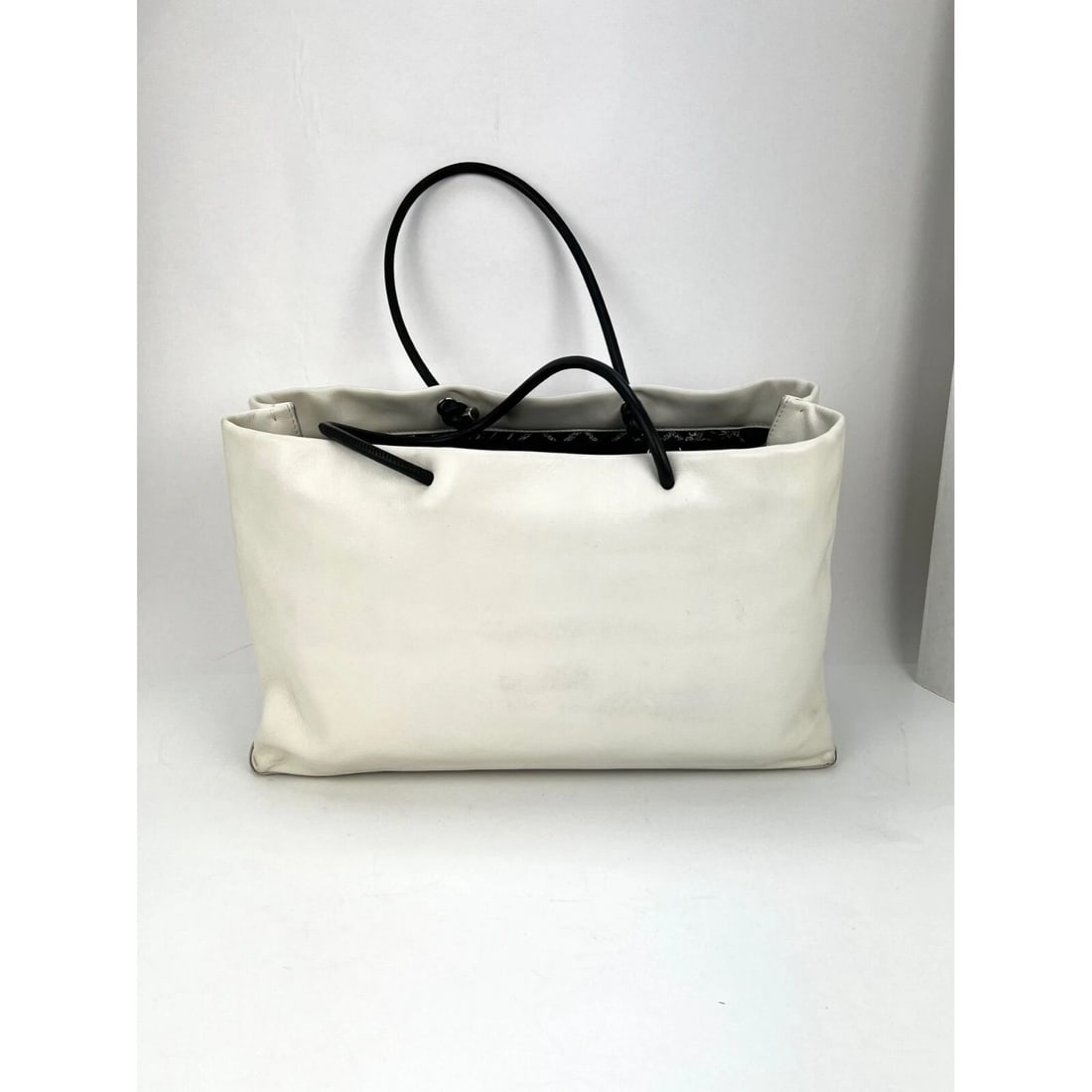 Chanel Essential 31 Rue Cambon Shopping White Leather Tote - 3