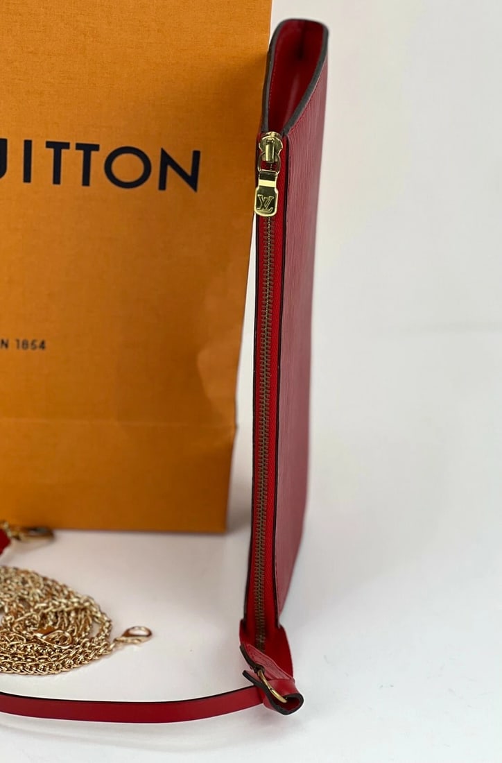 Louis Vuitton Epi 24 Pochette Accessories Red Leather Crossbody Bag - 6