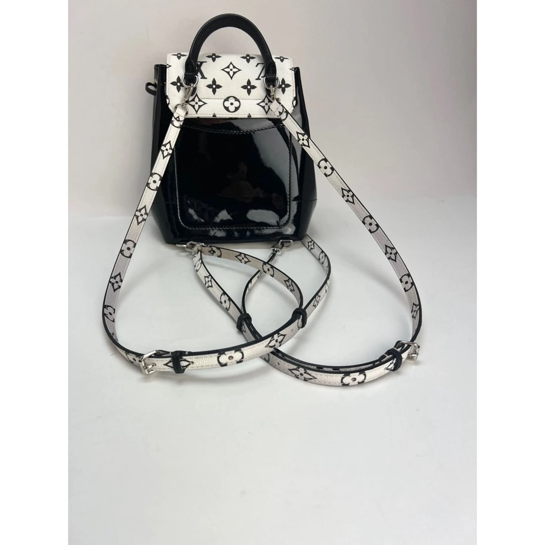 LOUIS VUITTON Hot Springs Backpack White Monogram and Patent Leather - 8