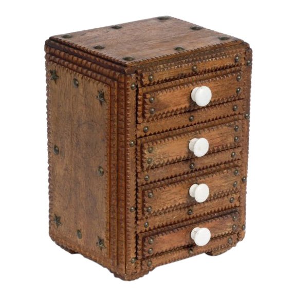 Tramp Art Chest of Drawers (1 of 5)