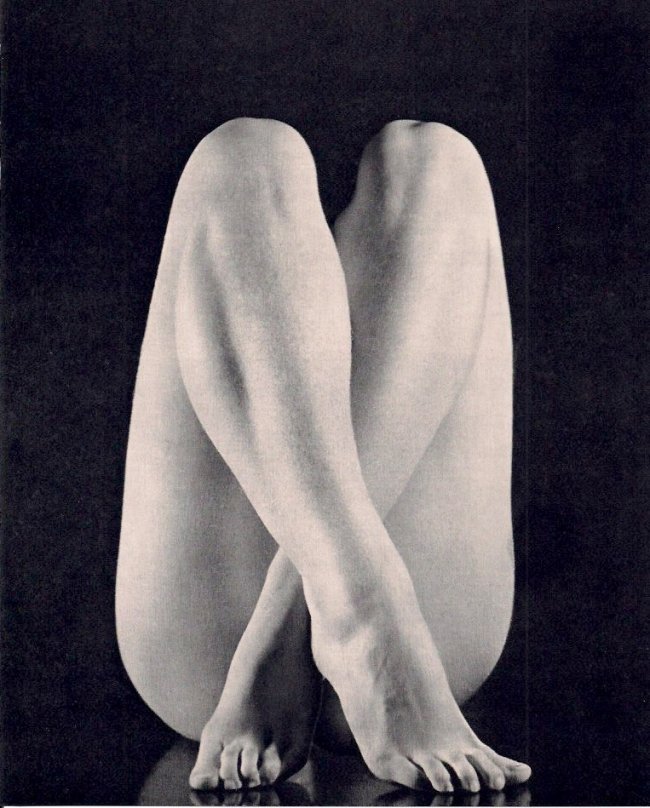 Vittorio Ronconi: Nude Crossed Legs: Medium: Vintage Sheet-Fed Gravure Date: 1964 Printer: Sapho, France Image Size: 7.5 x 9.5 inches No Reserve: This lot starts at $1 and has no reserve as a courtesy so that collectors can determine the
