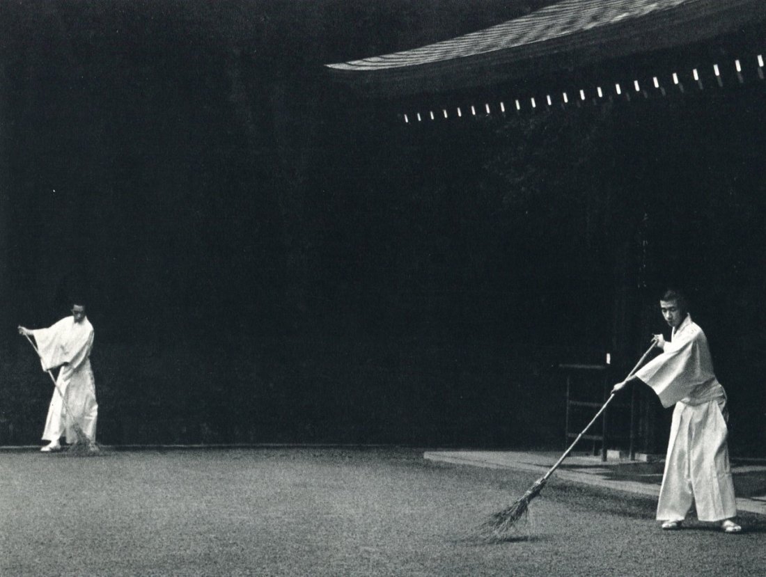 Andre Kertesz: Meiji Shrine, Tokyo (1 of 1)