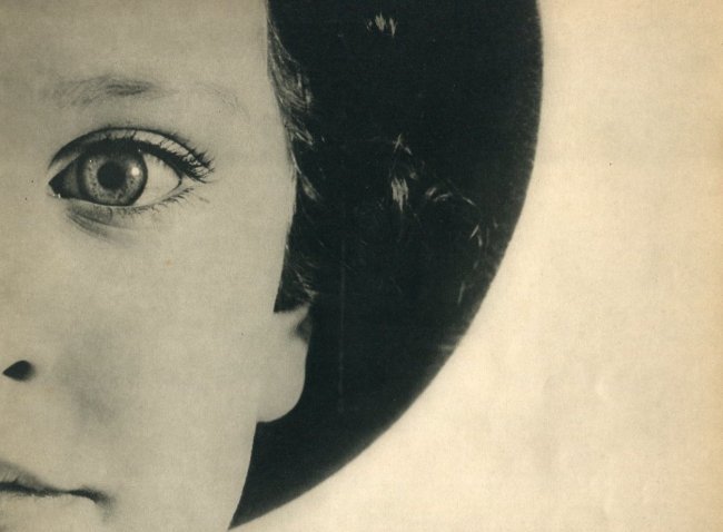 Max Burchartz: Lotte (Eye) (1 of 1)