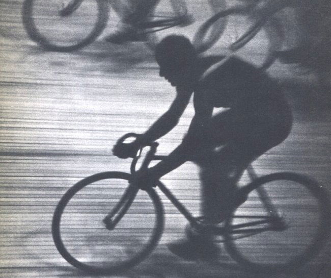 Gordon Coster: Bicycle Race (1 of 1)