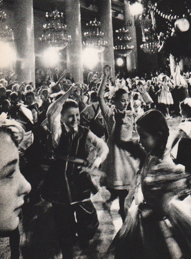 William Klein: Moscow (1 of 1)