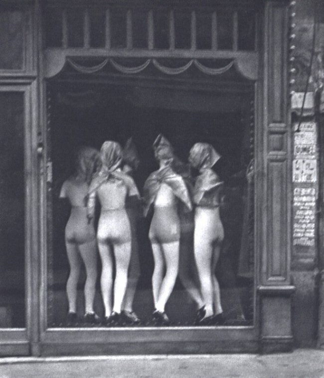 Andre Kertesz: Window Dressing, Paris (1 of 1)