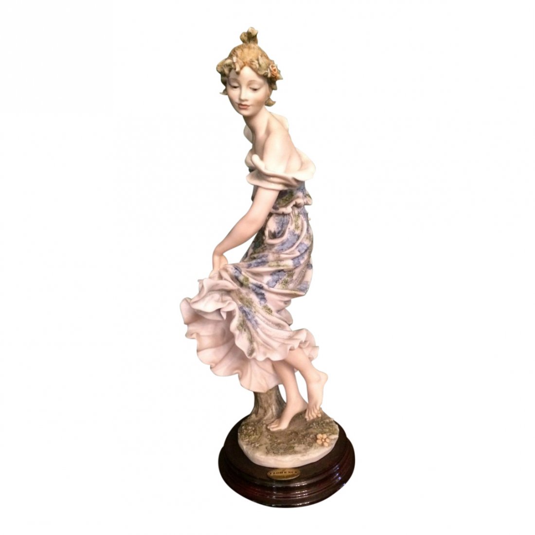 Giuseppe Armani Allegra Figurine: Figurine Title: Allegra Maker: Giuseppe Armani Size: 13.75 inches Markings: Stamped "1996 THE SOCIETY Member's Figure" Reference #: 345C Comes with box, certificate with image in an envelope Giuseppe