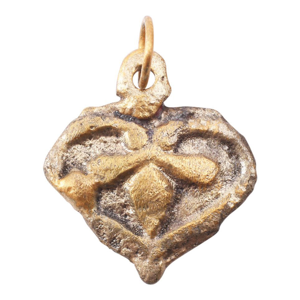 Viking Gilt Heart Pendant 10-11th C (1 of 2)