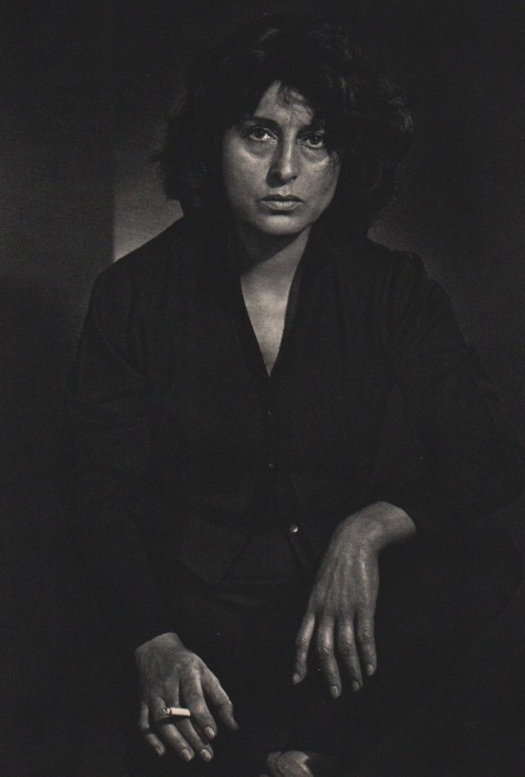 Yousuf Karsh: Anna Magnani: Title: Anna Magnani Artist: Yousuf Karsh Medium: Vintage Sheet-Fed Gravure Date: 1960 Printer: Enschede & Sons, Netherlands Image Size: 9 x 11.5 inches Yousuf Karsh was an Armenian-Canadian photograph
