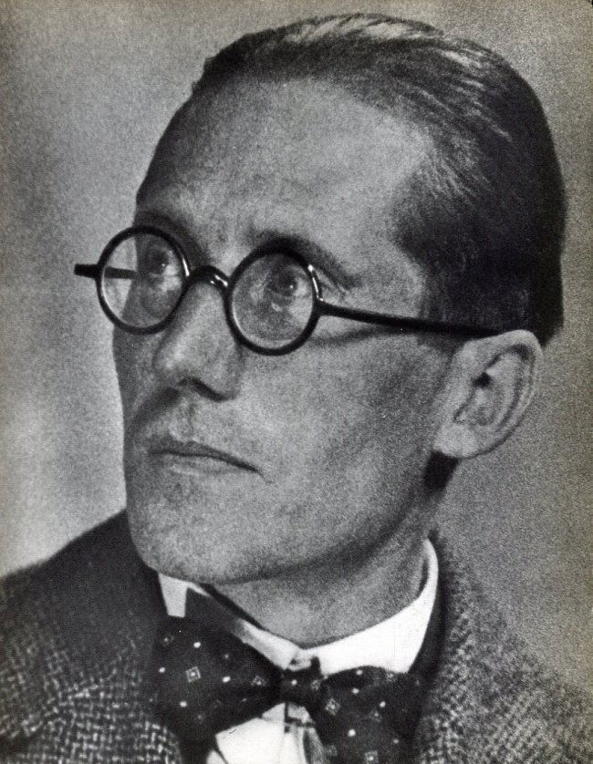 Man Ray: Le Corbusier (1 of 1)