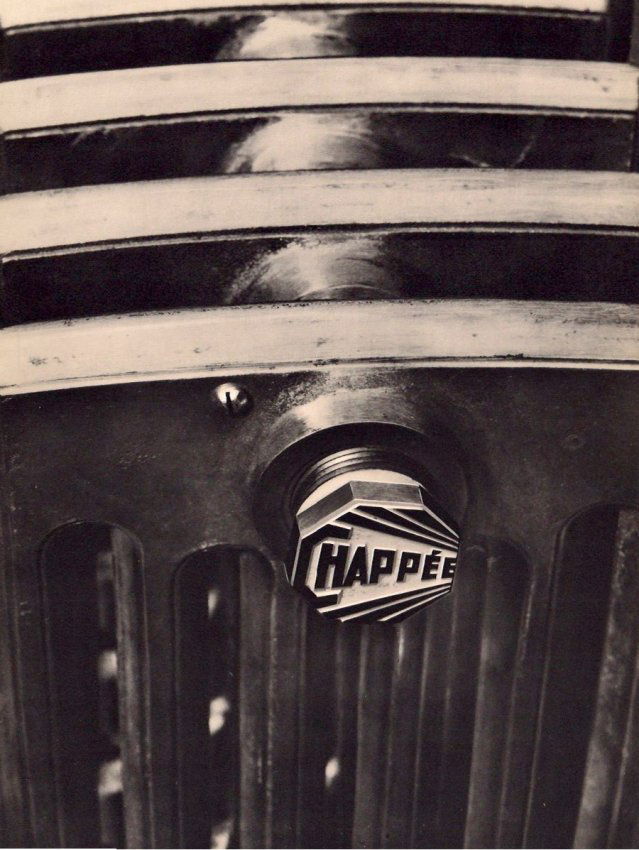 Germaine Krull: Radiateur Chappee (1 of 1)