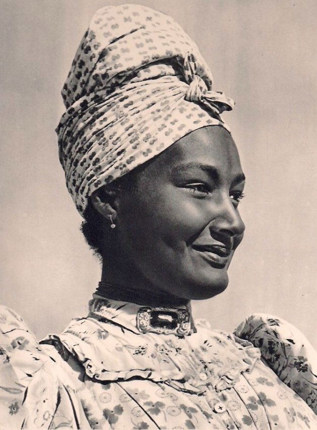 Ilse Steinhoff: Femme Herrero (1 of 1)