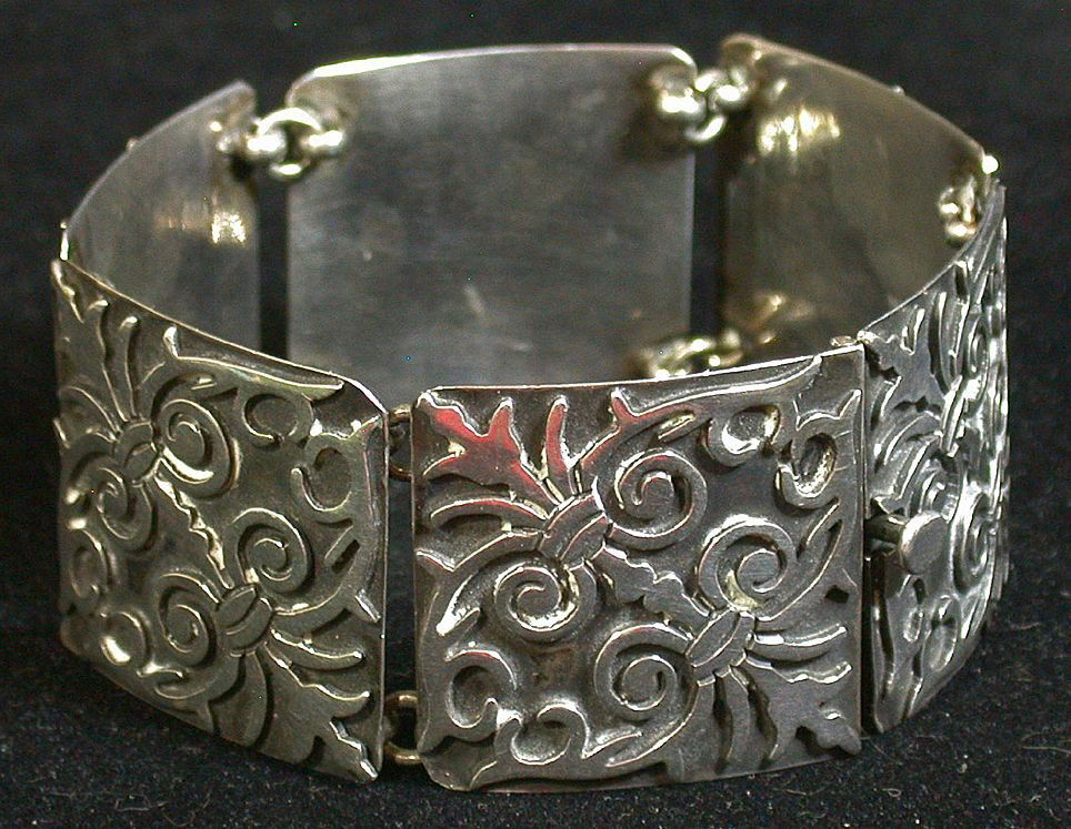 Hallmarked Mexican Taxco Sterling Bracelet (1 of 4)