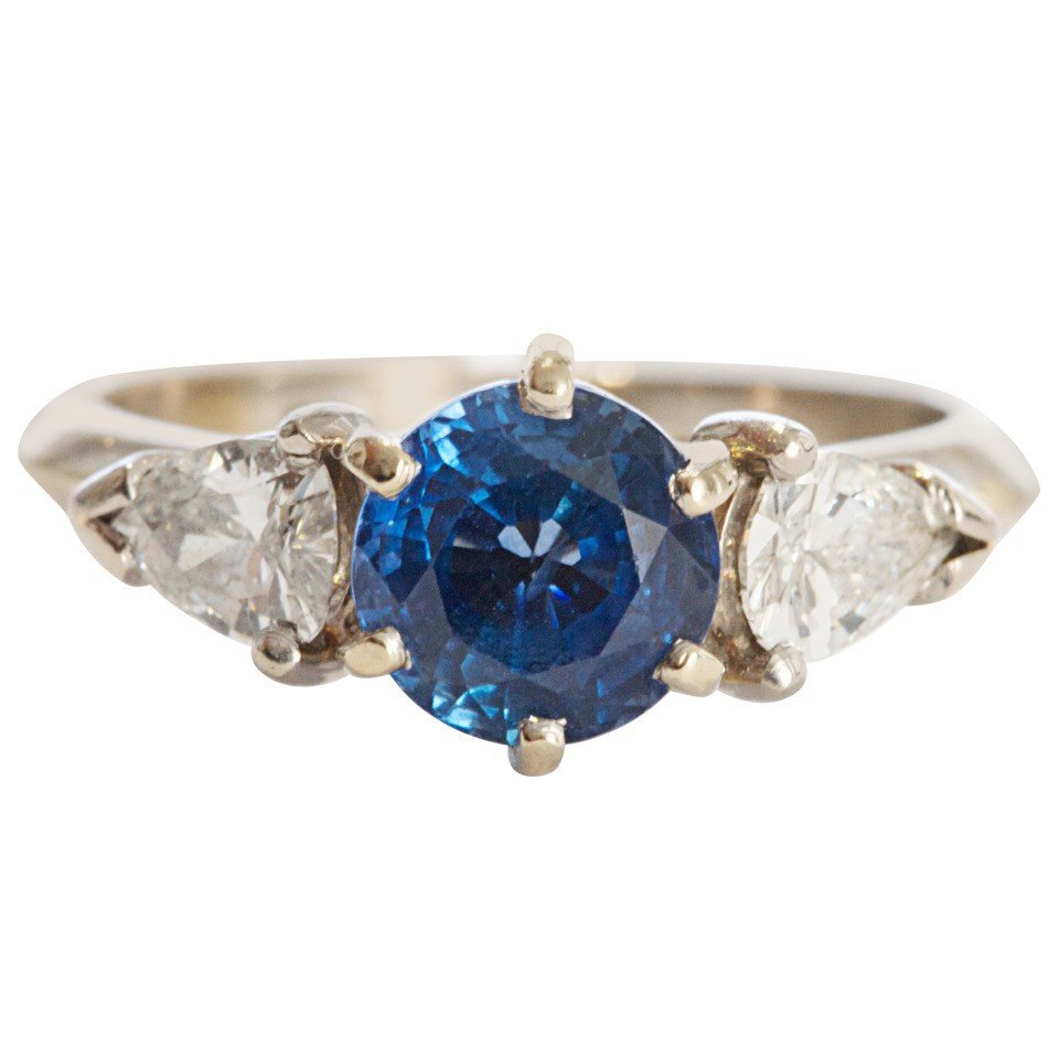 Sapphire Diamond Gold Engagement Ring (1 of 4)