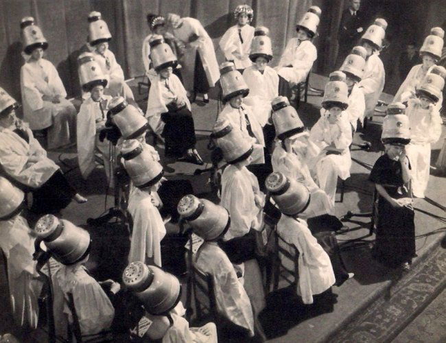 Emile Savitry: Concours de Couifure (1 of 1)