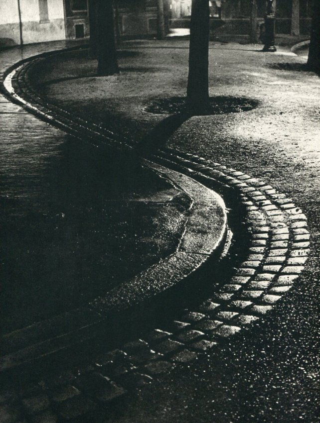 Brassai: Paris, Open Gutter (1 of 1)