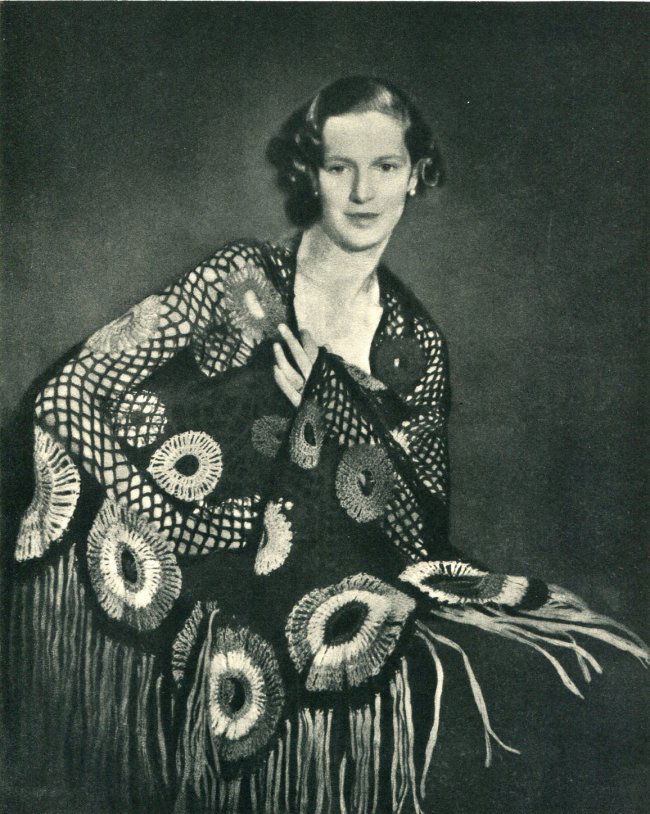 Helen Campbell F.R.P.S.: Shawl with Circles (1 of 1)