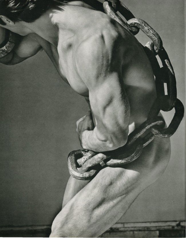 Herb Ritts: Man with Chain (1 of 1)