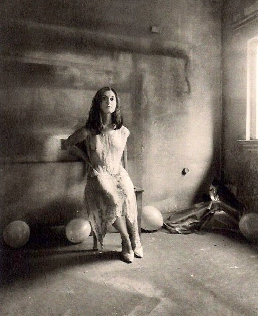 Karin Szekessy: Woman in Dress: Print Title: Woman in Dress Artist: Karin Szekessy Printing Date: 1969 Medium: Vintage Sheet-fed Gravure Printer: L'imprimerie Helio-lorraine, France Image Size: 5 x 5.5 inches No Reserve: This lot st
