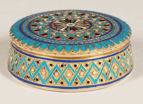 A Russian gilded silver & cloisonne enamel round box (1 of 6)