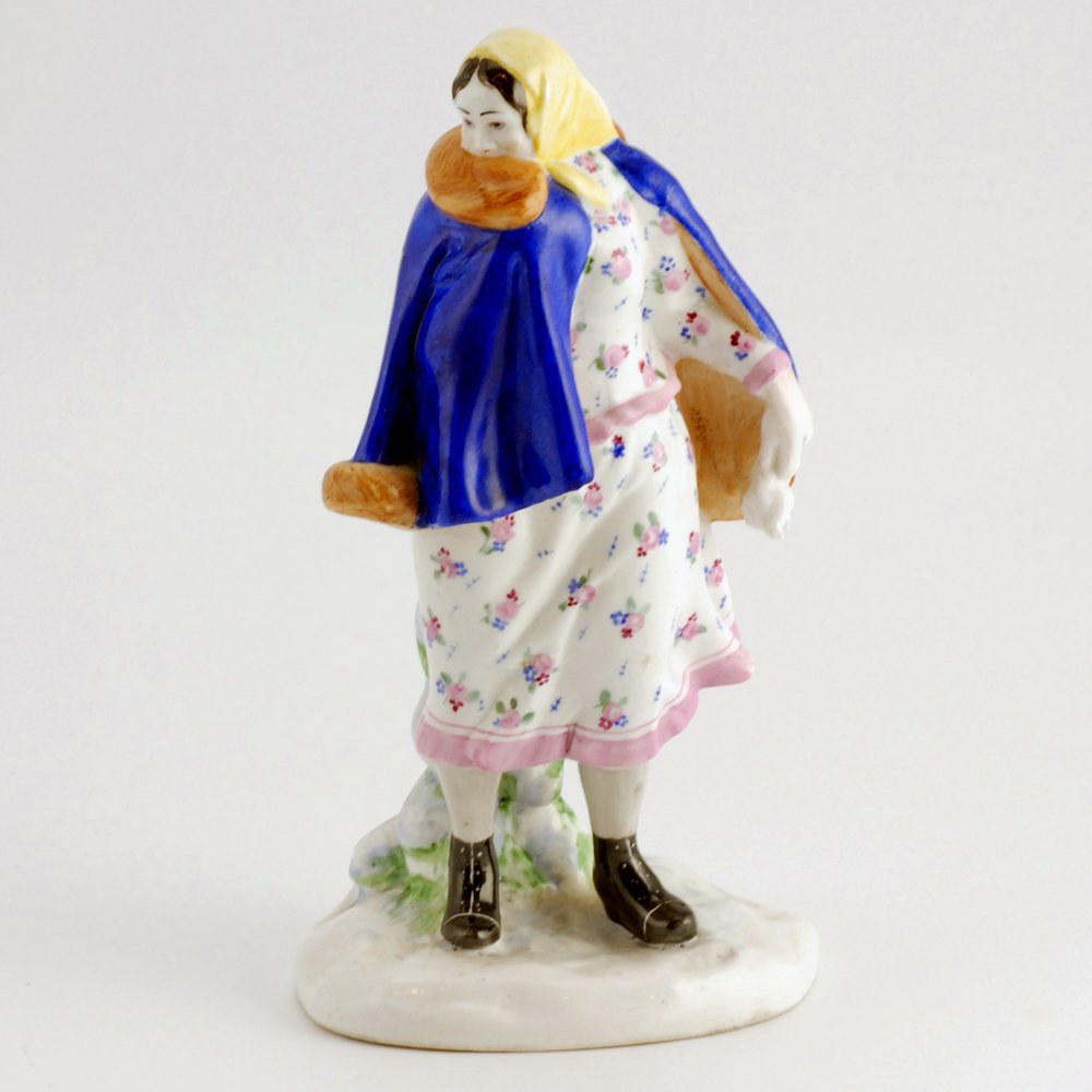 A Soviet porcelain figure of a dancing woman (1 of 5)