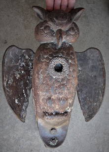 CW Parker Cast Iron Owl Shooting Gallery Target: Item: Antique Mechanical Owl Carnival Shooting Target Maker: CW Parker Material: Cast iron Origin: Abilene and Leavenworth, Kansas Dimensions: 16 inches high Bull's eye in center of chest. Wings will