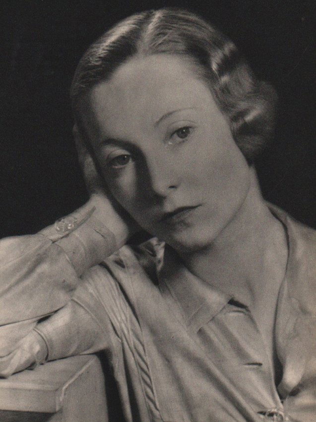 Man Ray: Portrait (1 of 1)