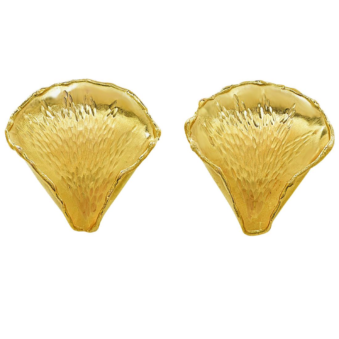 Tiffany & Co 18k Gold Vintage Earrings, Stamped 1979 (1 of 1)