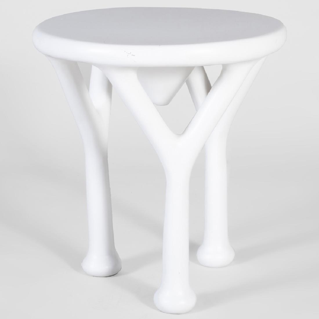 John Dickinson Style Painted Wood Side Table: John Dickinson Style Painted Wood Side Table 21 1/2 x 19 1/2 in. diam. ,p>