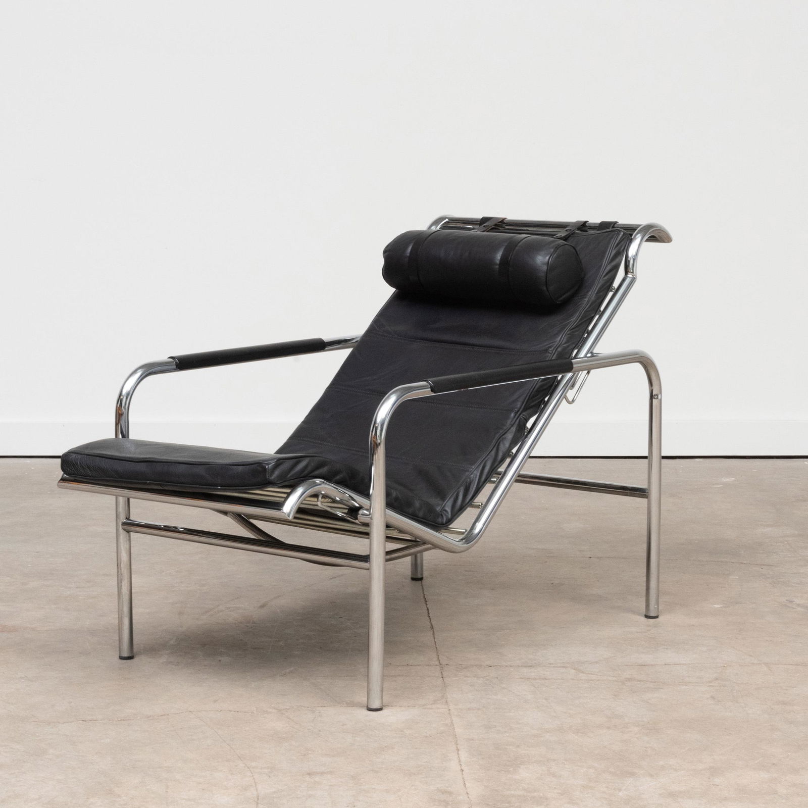 Gabriele Mucchi Chrome and Leather 'Genni' Chaise (1 of 6)
