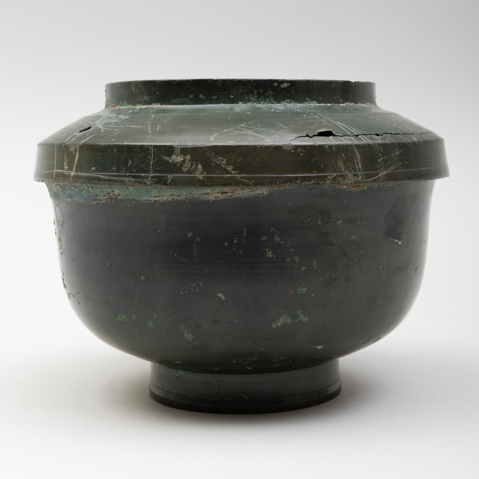Korean Bronze Bowl and Cover: Korean Bronze Bowl and Cover 5 x 6 1/2 in. diam. Property from the Collection of Tom Swope, Hudson, NY