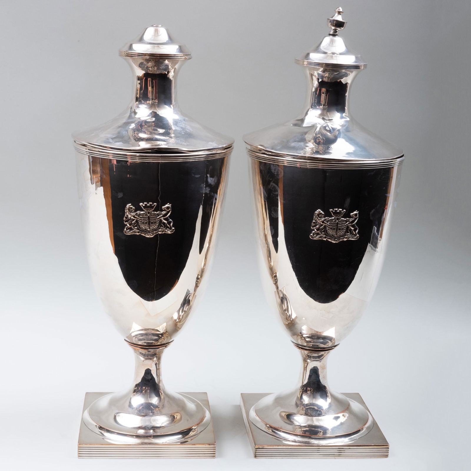 Pair of Large Silver Plate Urns and Covers (1 of 8)