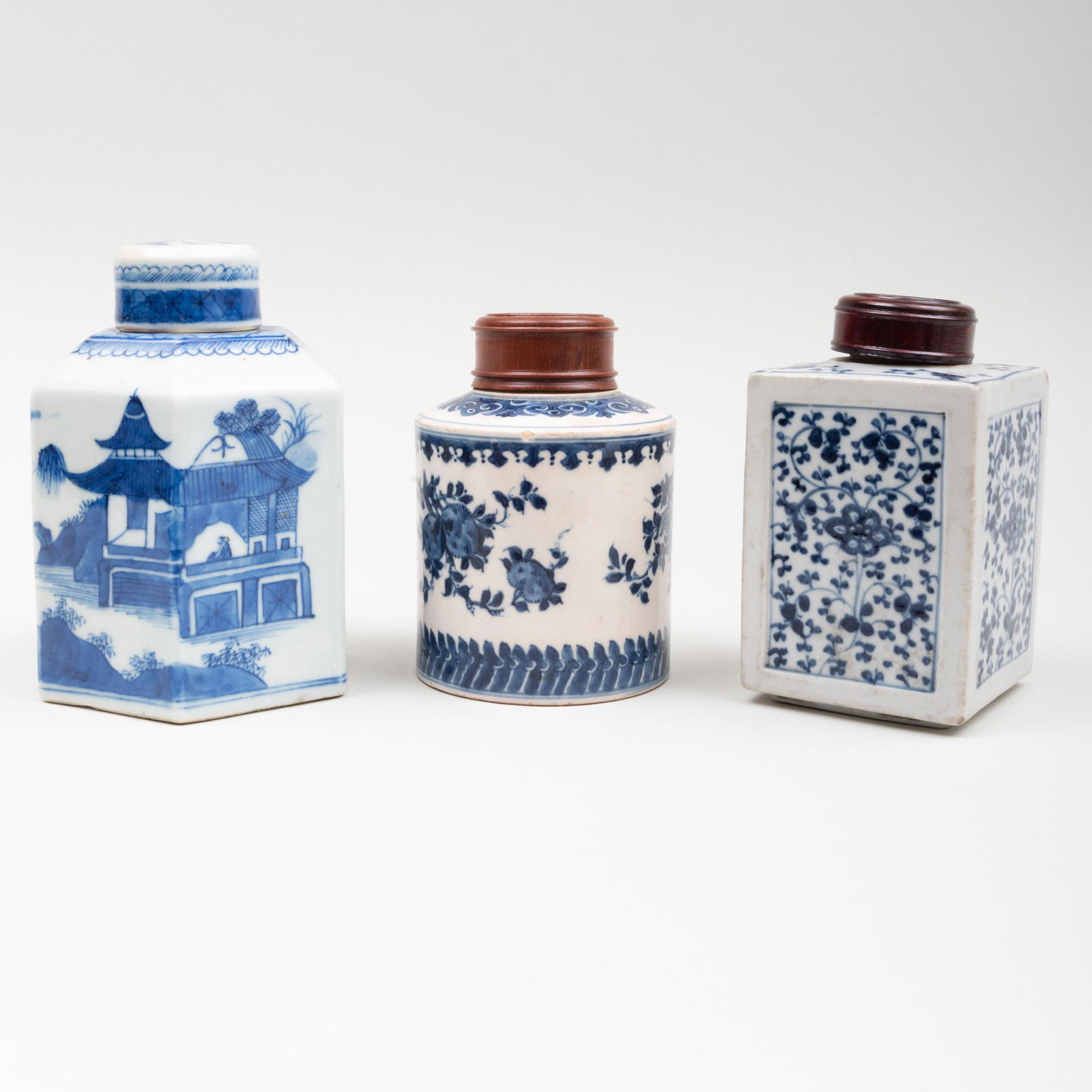 Group of Three Chinese Export Blue and White Porcelain (1 of 9)