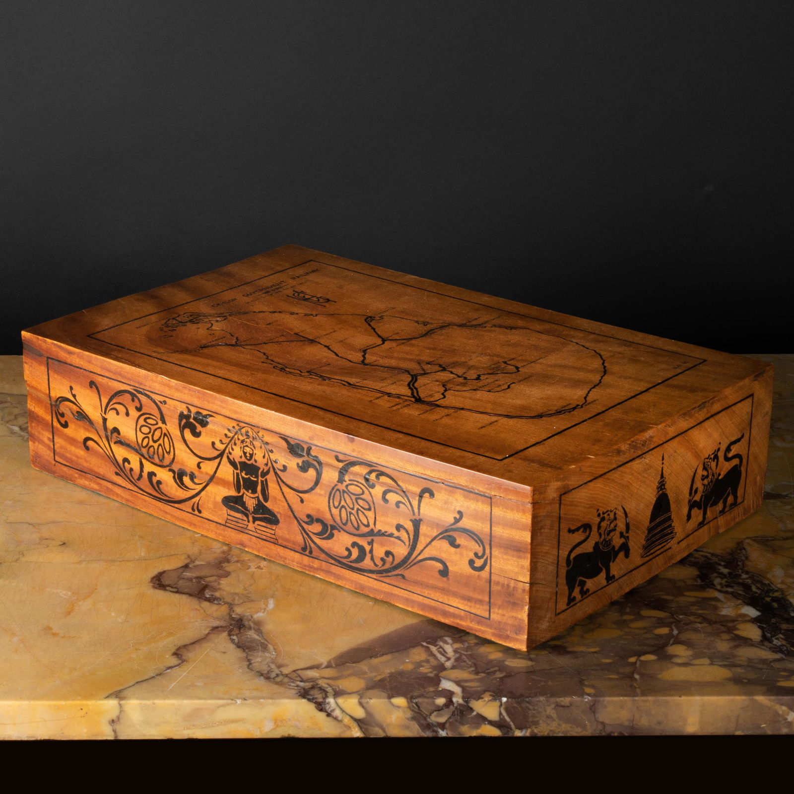 Anglo-Indian Hardwood Weight Decorated with the Map of (1 of 15)