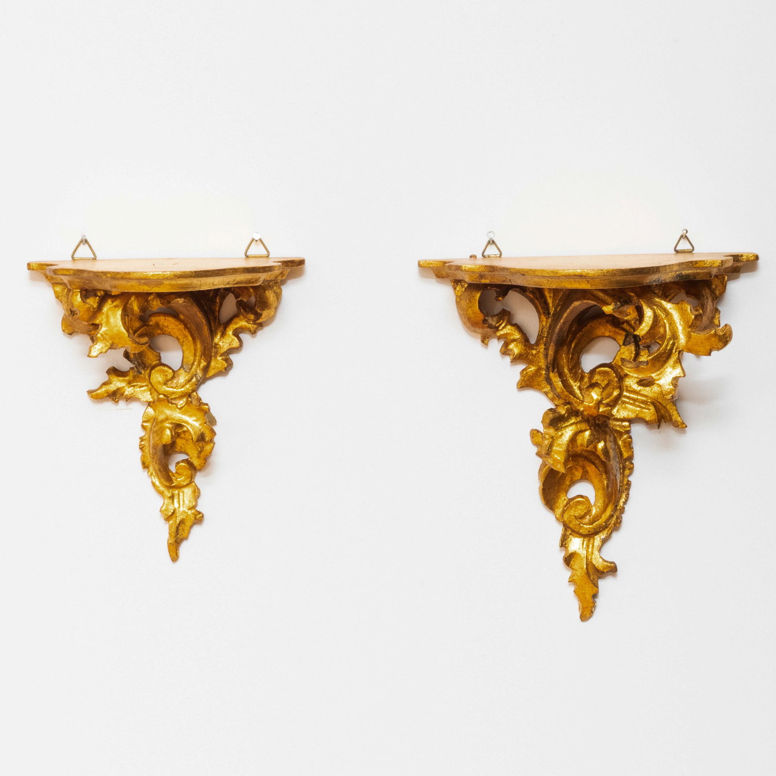Two Small Italian Giltwood Brackets (1 of 7)
