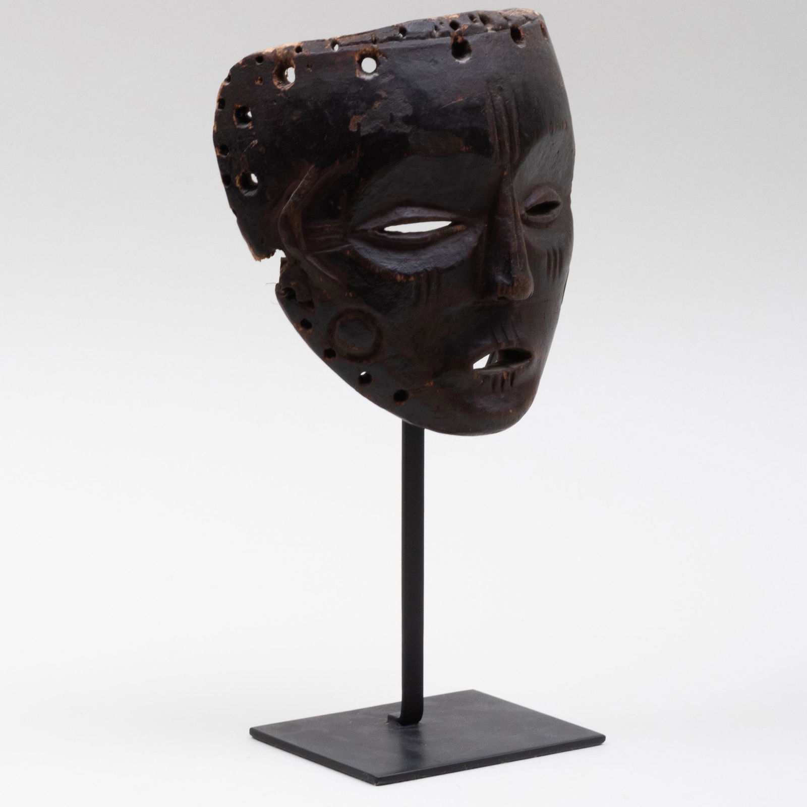 Lwena Wooden Mask, Zambia (1 of 7)