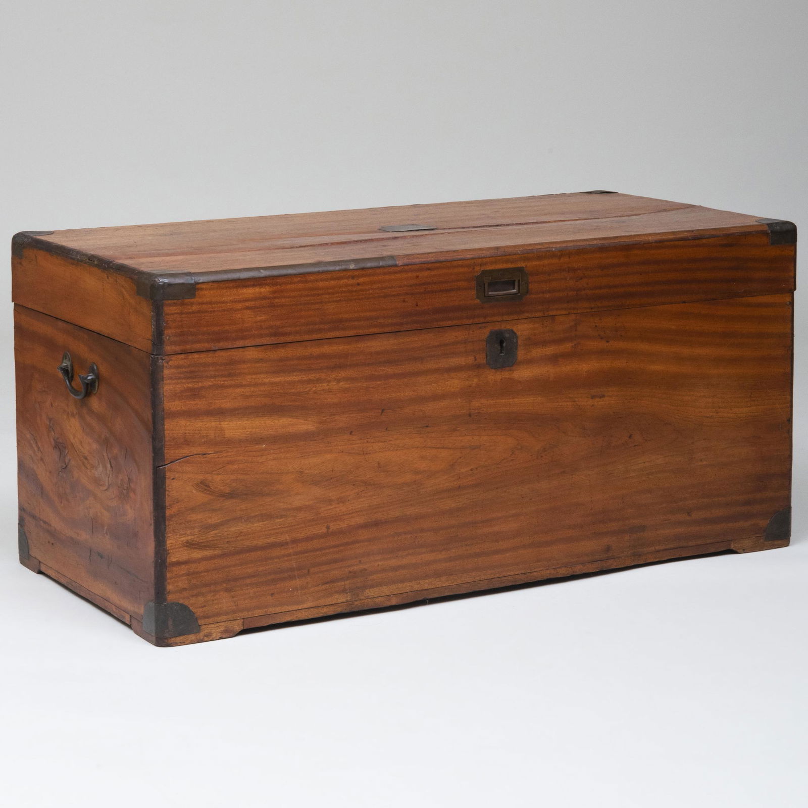 Chinese Export Camphor Wood Chest (1 of 8)