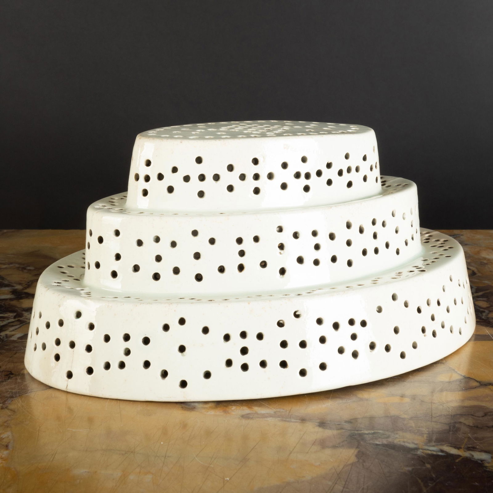 Wedgwood Creamware Mold (1 of 7)