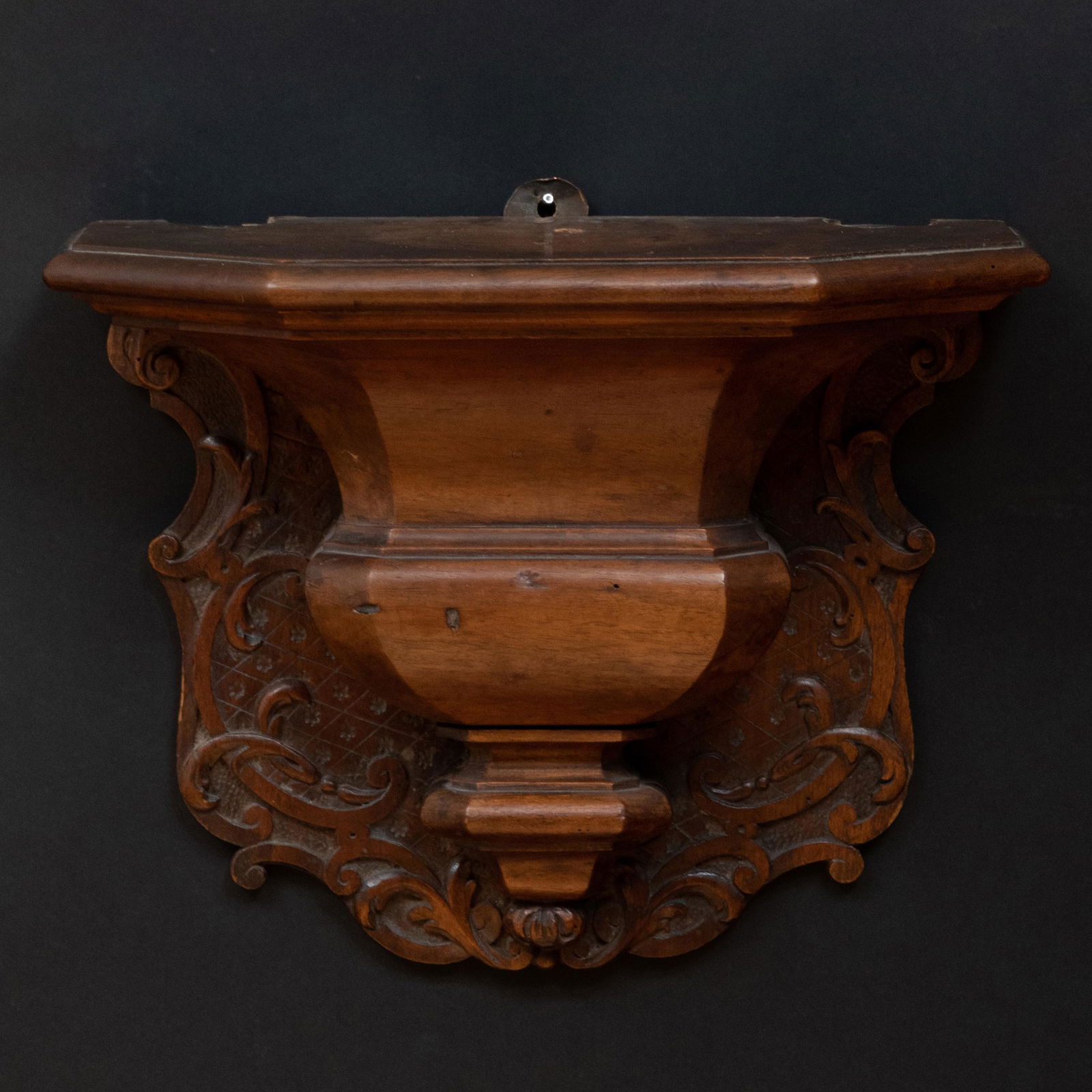 Italian Carved Walnut Wall Bracket (1 of 6)