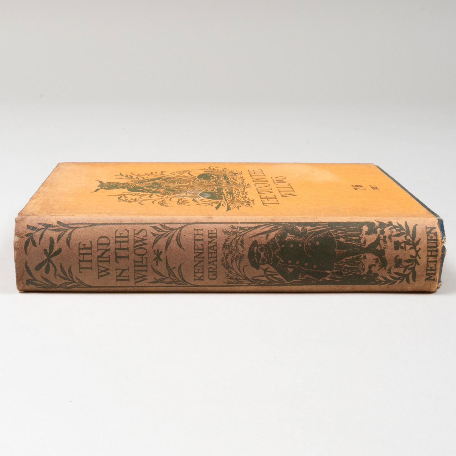 KENNETH GRAHAME (1859-1932). The Wind in the Willows. (1 of 6)