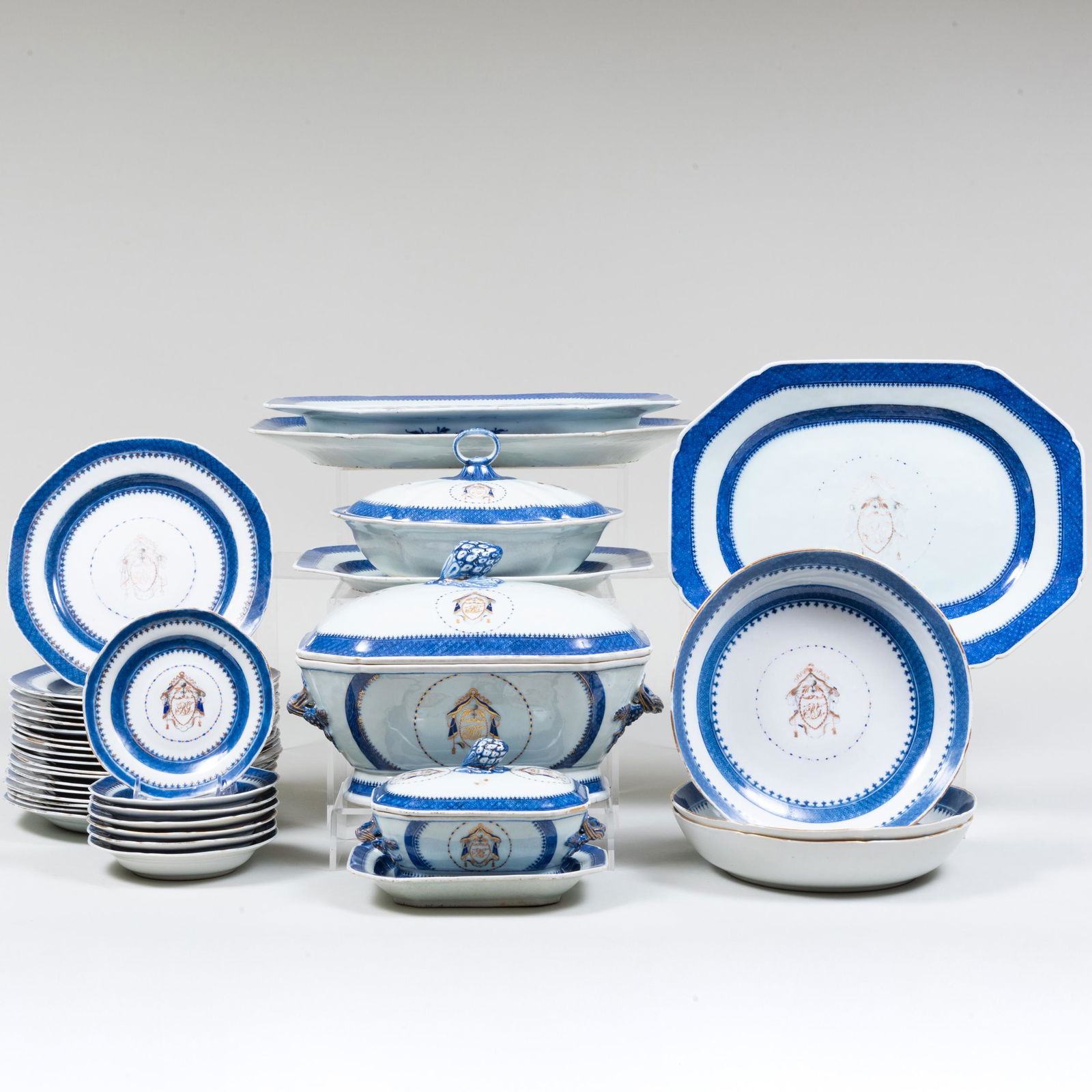 Chinese Export Porcelain Monogrammed Part Dinner (1 of 20)