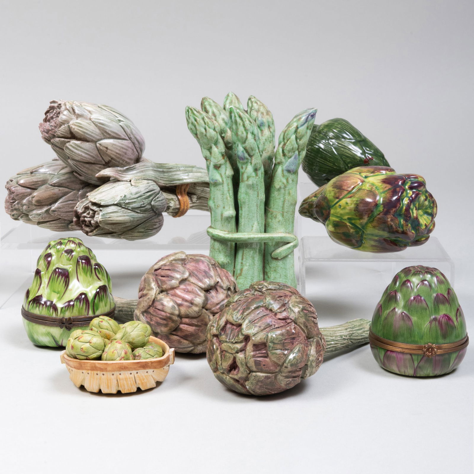 Group of Eight Artichoke Form Table Articles (1 of 13)