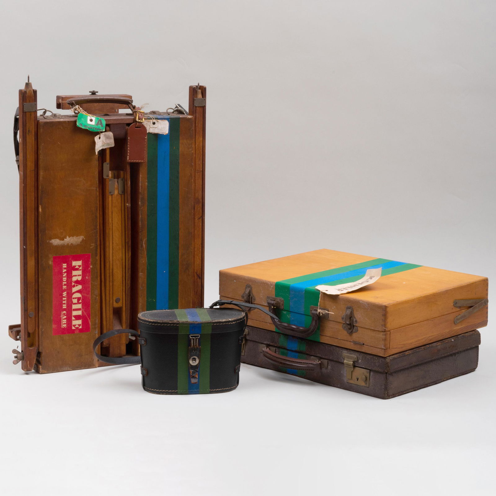 Group of Plein Air Painting Accessories (1 of 20)