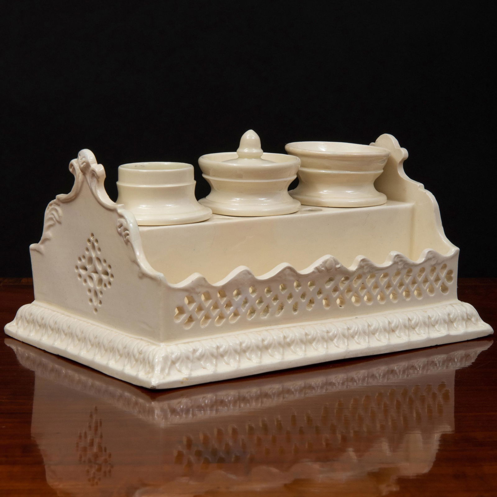 English Creamware Rectangular Inkstand (1 of 11)
